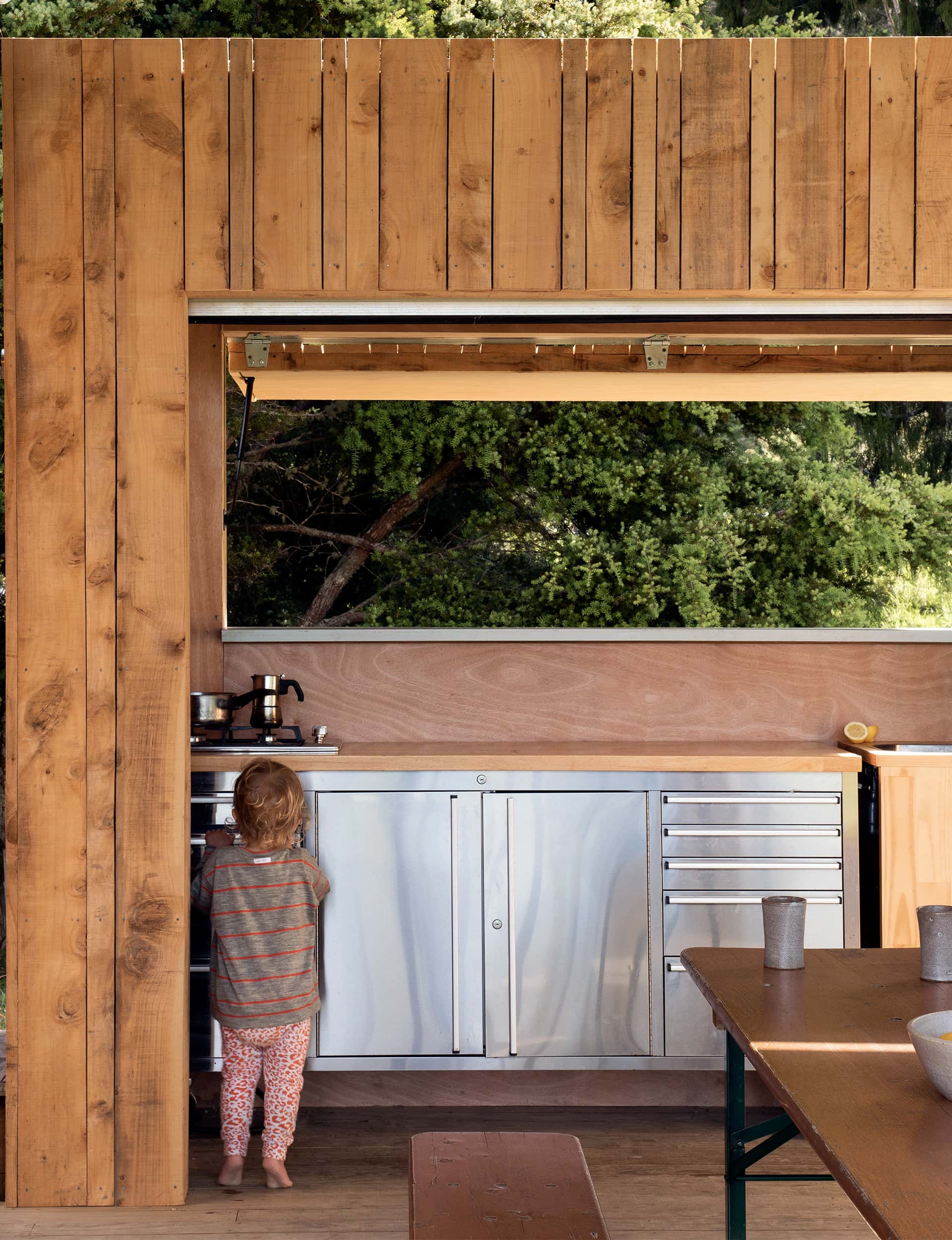 Simon Wilson summer cabin