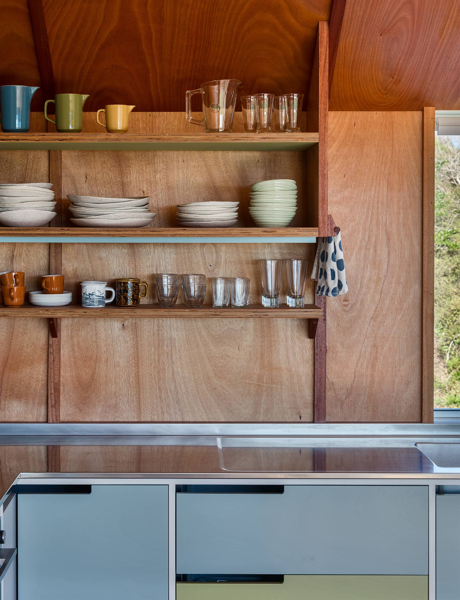 Te Horo bach, Parsonson Architects